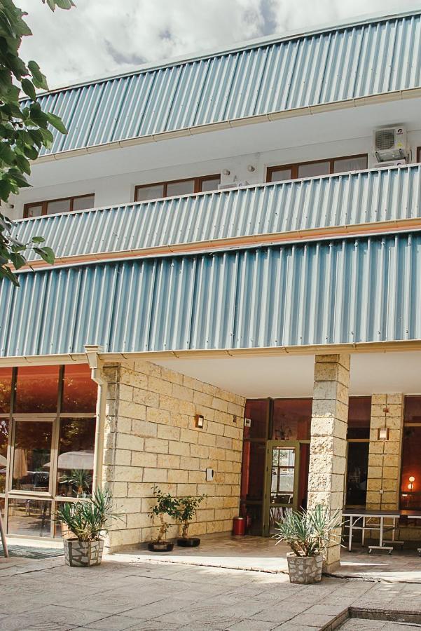 Hotel Amadina Garden Lozenets Esterno foto