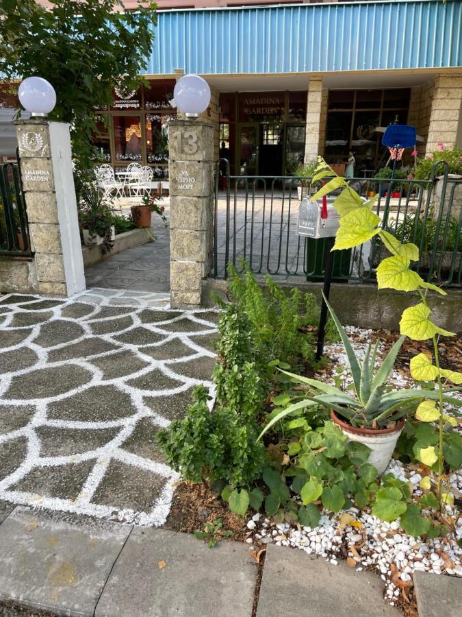 Hotel Amadina Garden Lozenets Esterno foto
